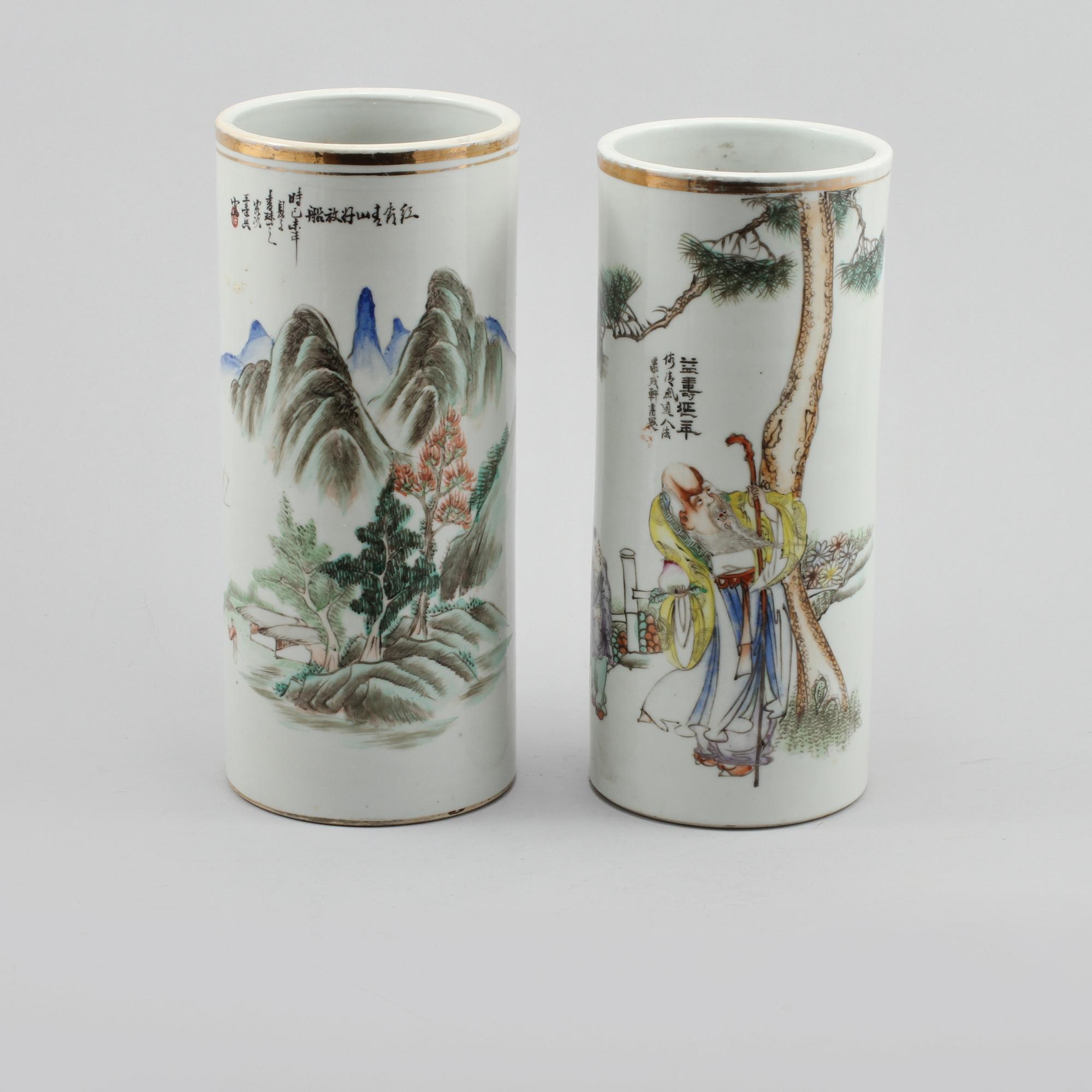 PENSELSTÄLL, 2 st, porslin, Kina, 1900-tal.