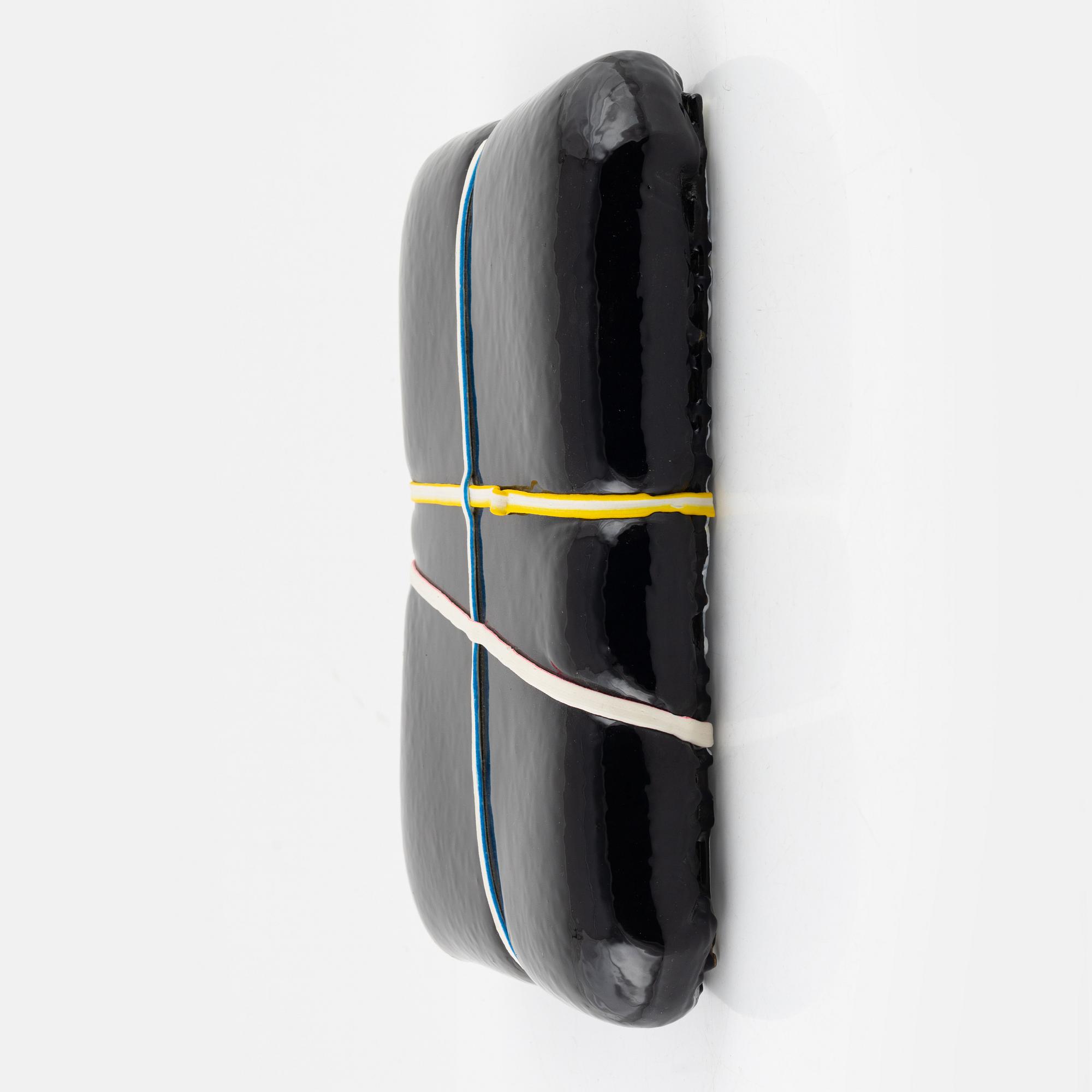 Twan Janssen, "Untitled (black)".