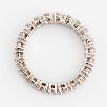 Ring, med briljantslipade diamanter, medföljande HRD report.