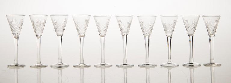 GLASSERVISDELAR, 37 st, "Yrjö", 17 st, och "Aino" 20 st, Riihimäen Lasi.