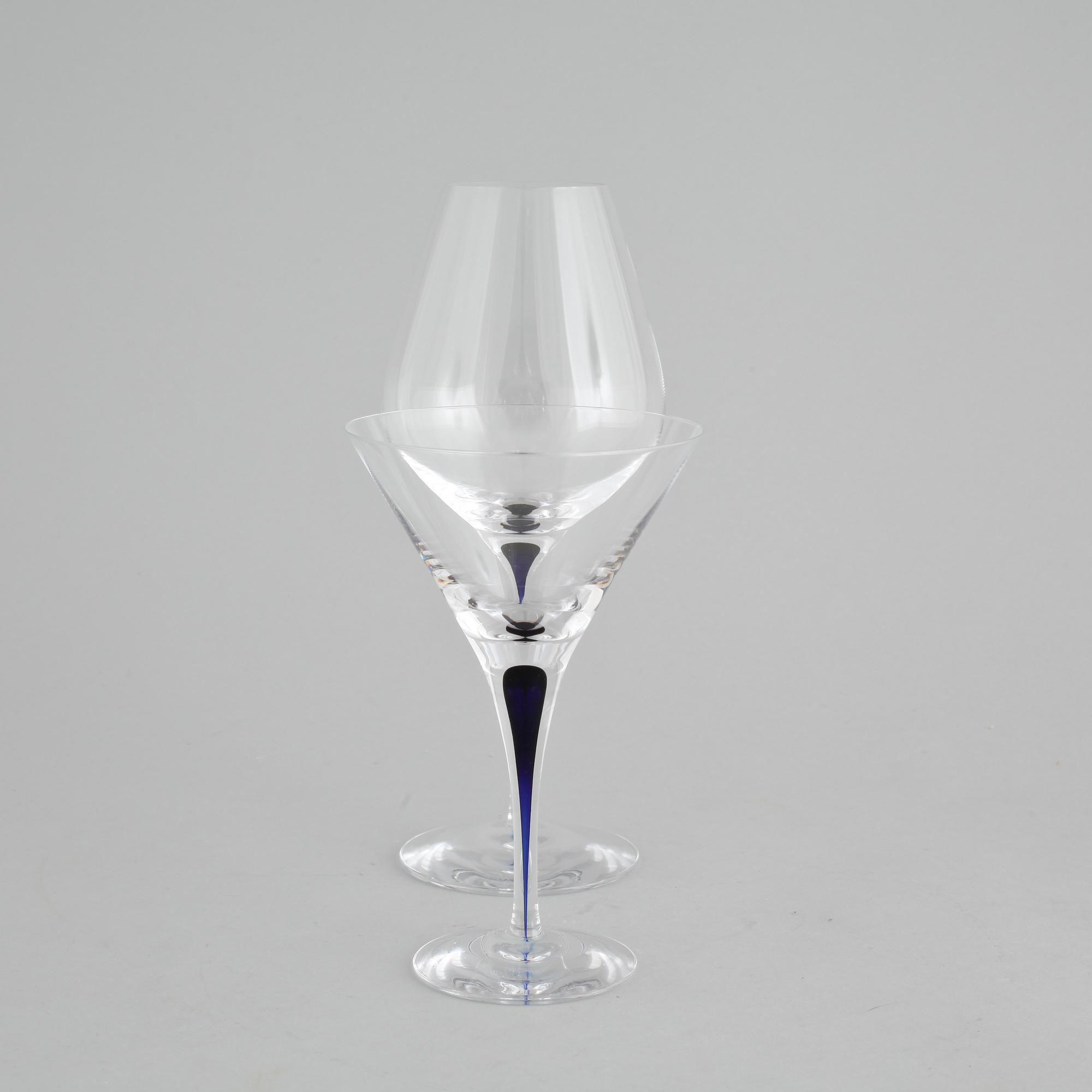 ERIKA LAGERBIELKE, tio cocktailglas samt åtta vinglas, "Intermezzo", Orrefors, 1900-talets slut.