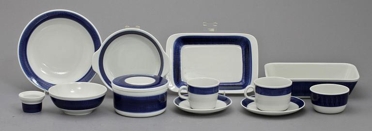 SERVISDELAR, 58 st, porslin, "Koka", Hertha Bengtsson, Rörstrand, 1956-1988.