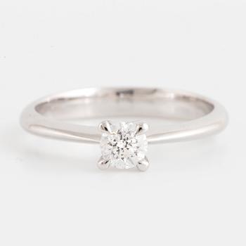 Solitaire 0,38 ct brilliant-cut diamond ring.