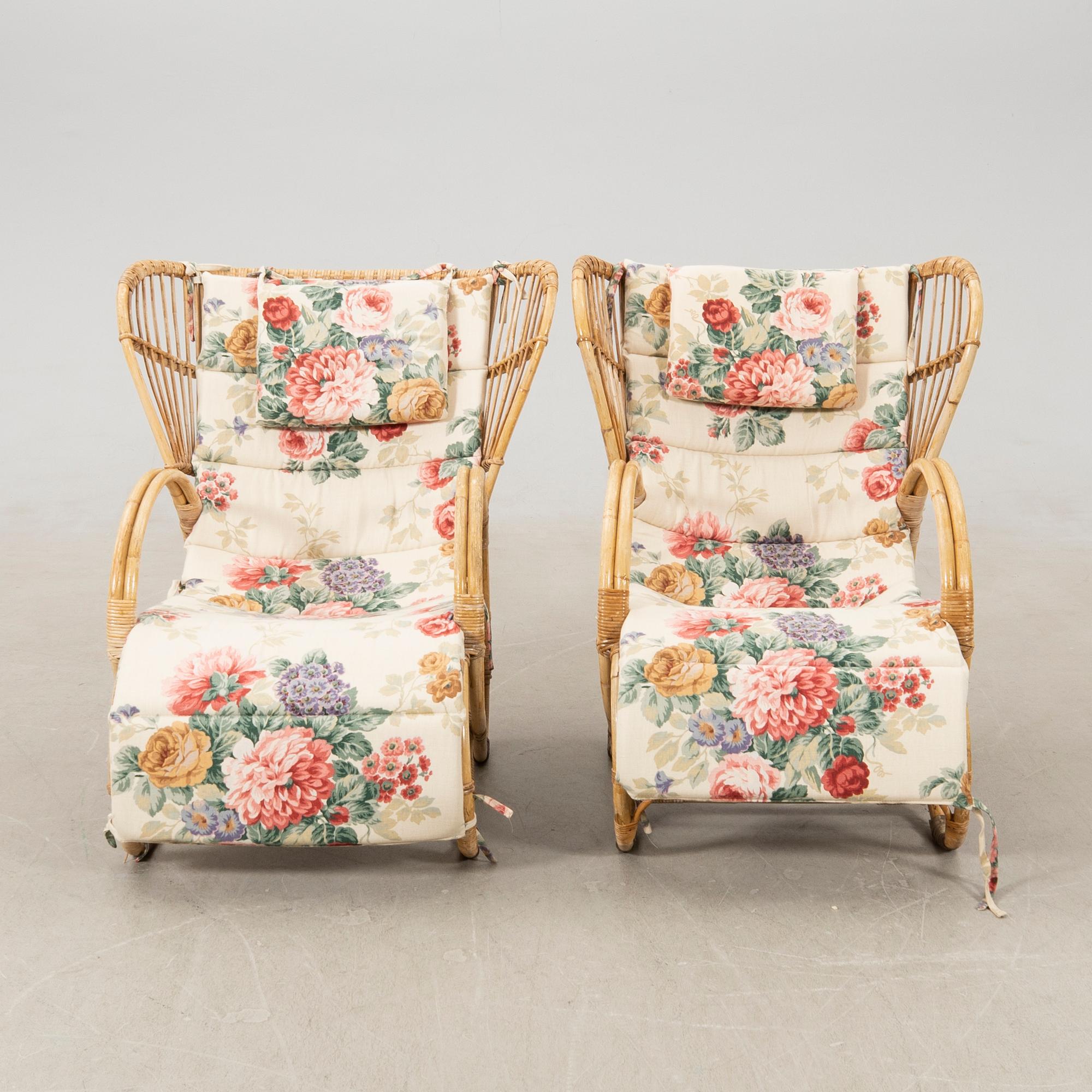 Trädgårdsfåtöljer ett par 1900-talets mitt/andra hälft.