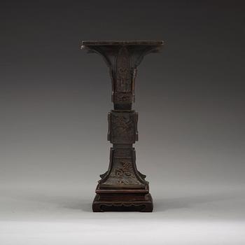 VAS, brons. Qingdynastin, 1700-tal.