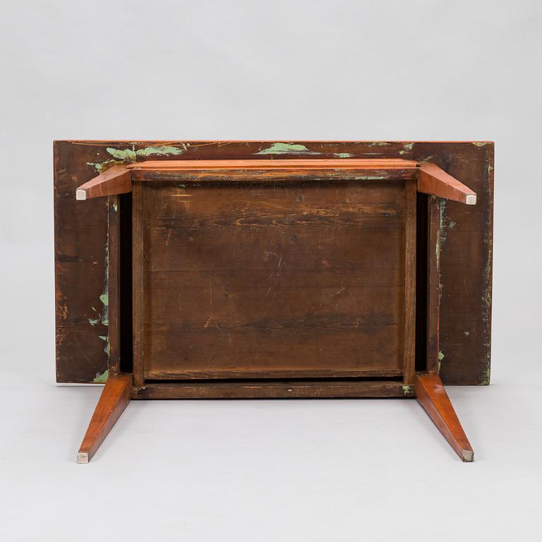 Pöytä, 1800-luvun loppupuoli.