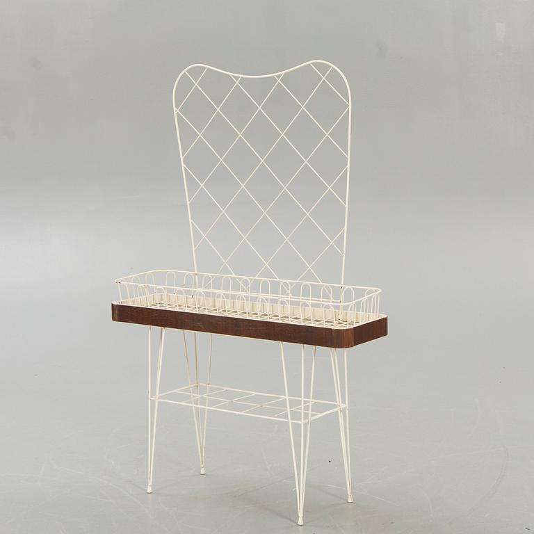 Blombord/spaljè, 1950-tal, String-modell.