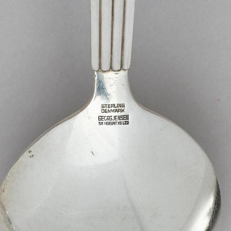 Georg Jensen, a set of 91 pcs of 'Bernadotte' sterling and stainless steel flatware, Copenhagen after 1945.