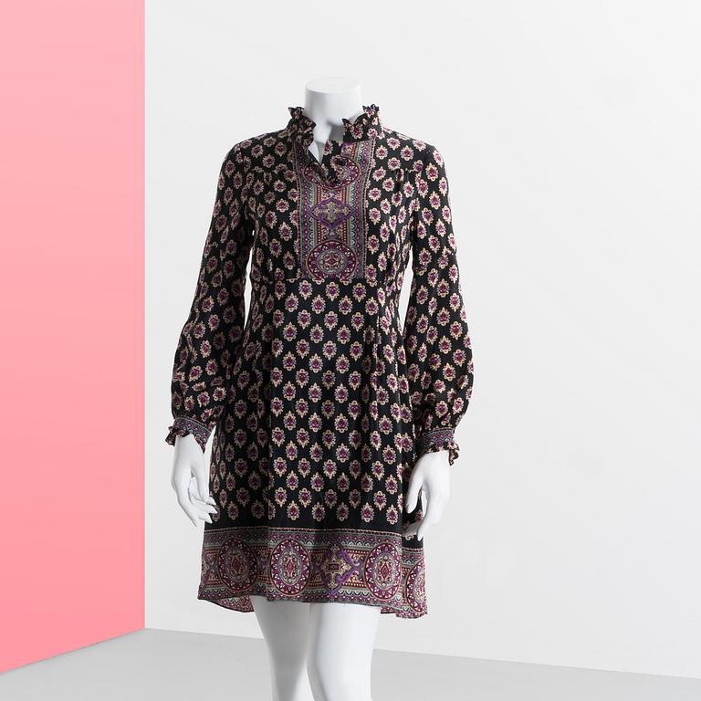 DRESS in silk by Anna Sui.
