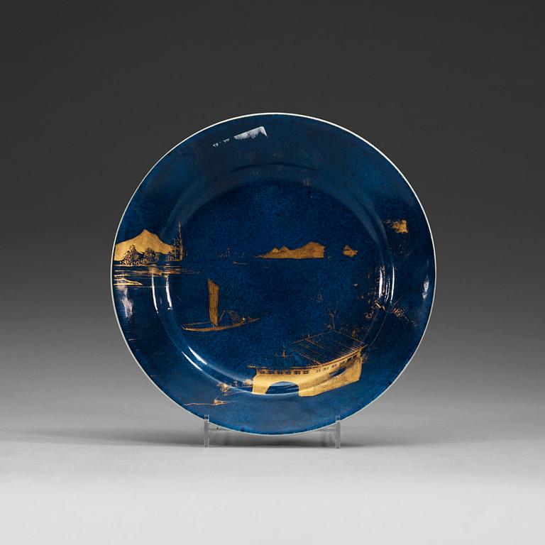 FAT, tre stycken, porslin. Qing dynastin, 1700-tal.