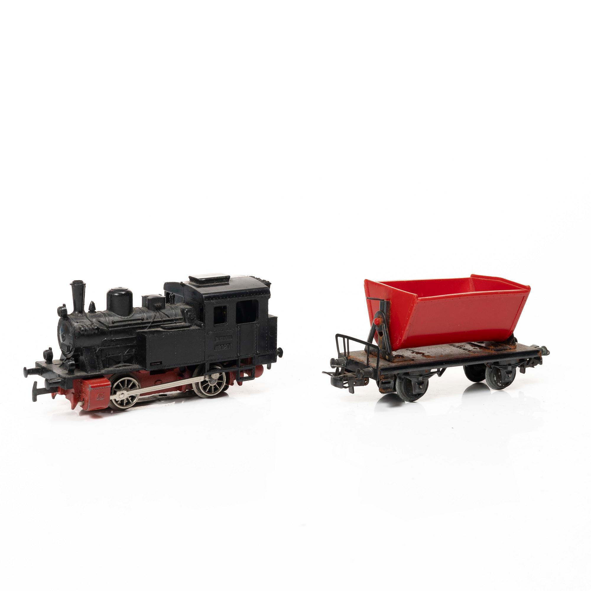 Märklin, locomotives, 7 pcs, railbus, 2 parts, as well as cars, 7 pcs, Germany.