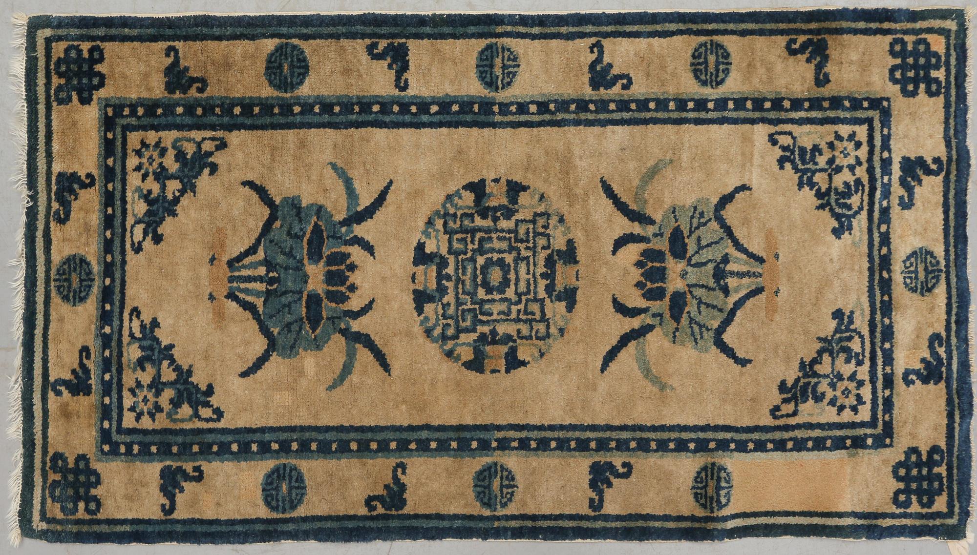 MATTA, Kina, semiantik, 132 x 68 cm.