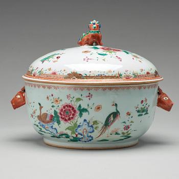 A famille rose tureen with cover, Qing dynasty, Qianlong (1736-95).