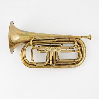 A brass Horn, early 20th Century.