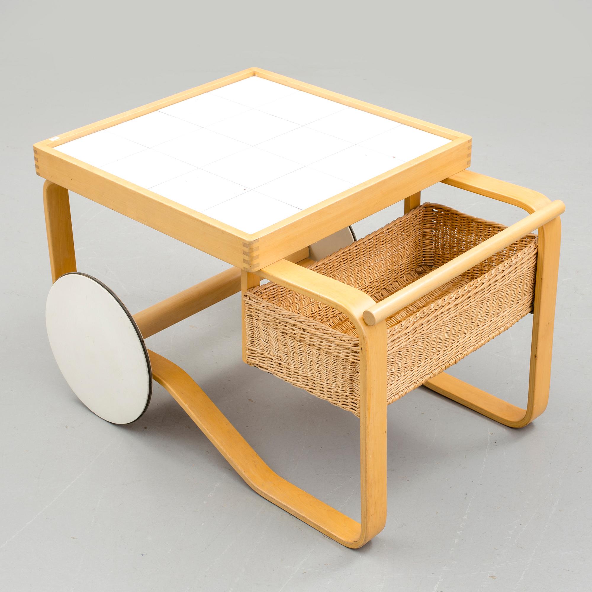 ALVAR AALTO, tebord, 1900-talets andra hälft.