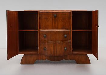 SIDEBOARD, England, 1900-talets första hälft.