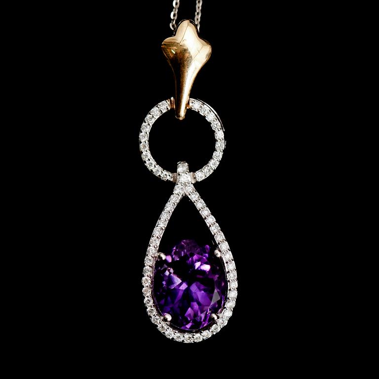 HÄNGE MED KEDJA, 18 k vit/gult guld, ametist 3.22 ct, briljantslipade diamanter tot 0.33 ct.