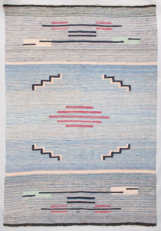 Trasmatta, 1930-tal. Ca 325 x 225 cm.