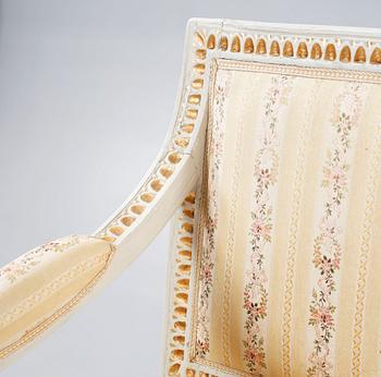 A Late 18th century gustavian sifa.