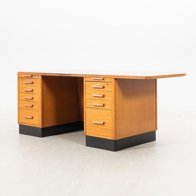 Desk, ASKI AB Swedish Office Furniture Industries, Stockholm, Bodafors, mid-20th century.