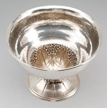 SKÅL, silver, 1917. Vikt ca 587 gram.