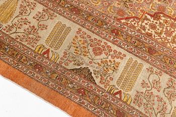 An antique 'Haj Jalili' Tabriz carpet, ca 375 x 303 cm.