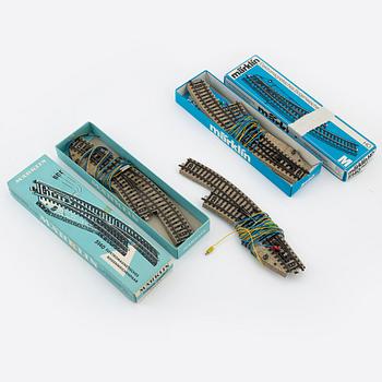 Märklin, växlar, elektriska, 8 par samt 2 korsväxlar.