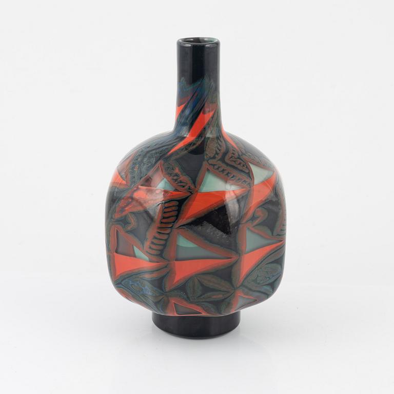 Eva Englund, vas, glas, "Millefiore Röd", Orrefors Gallery, 5/40, 1990.