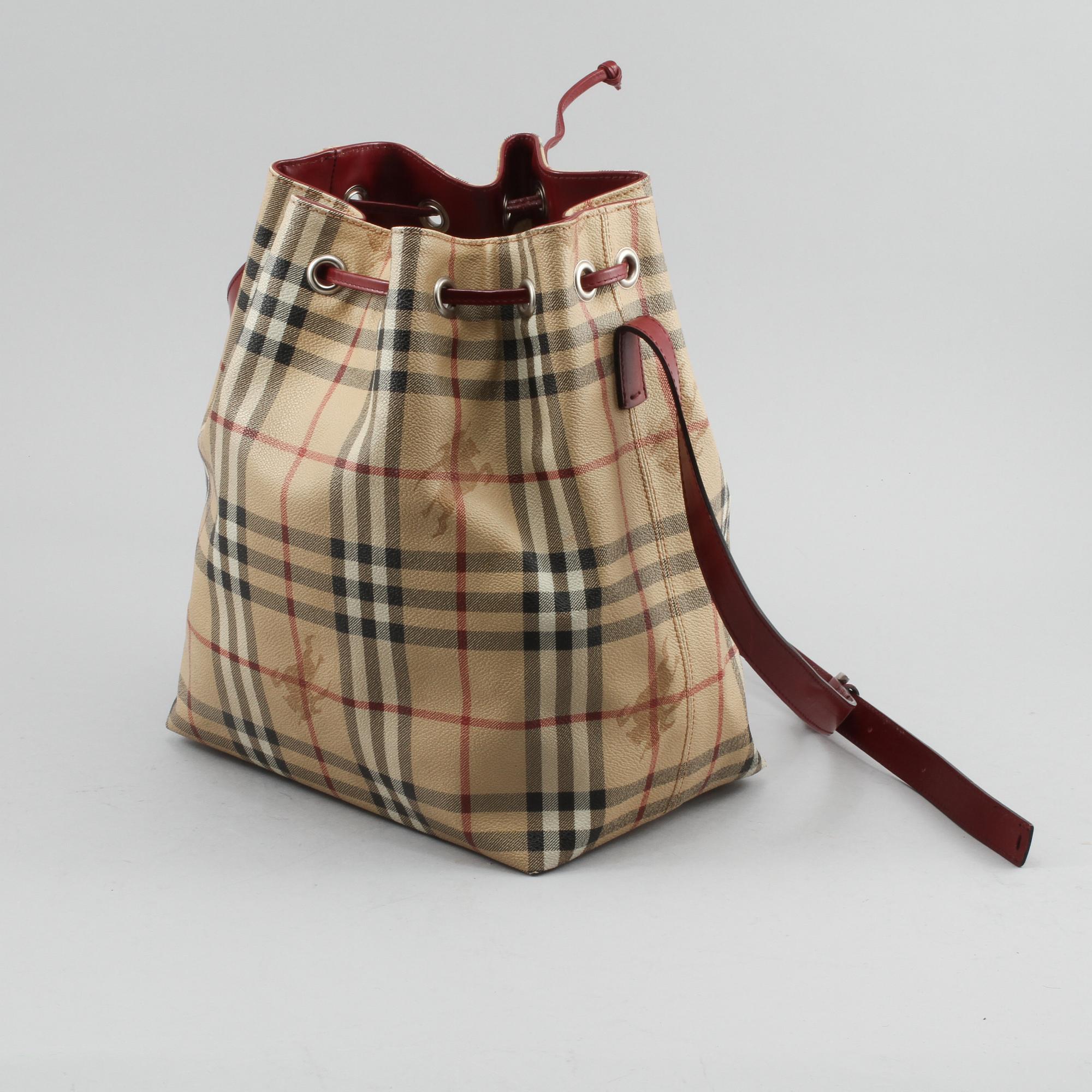 VÄSKA, Burberry.
