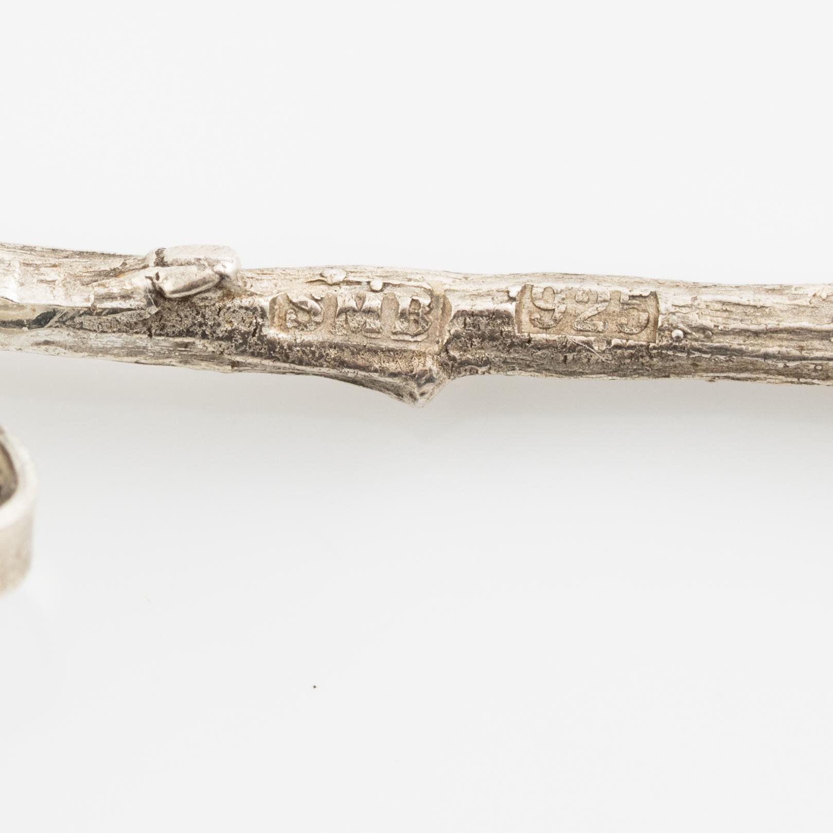 Sofia Björkman, collier, ring och örhängen i form av björkgrenar, silver. Ring med tanzaniter.