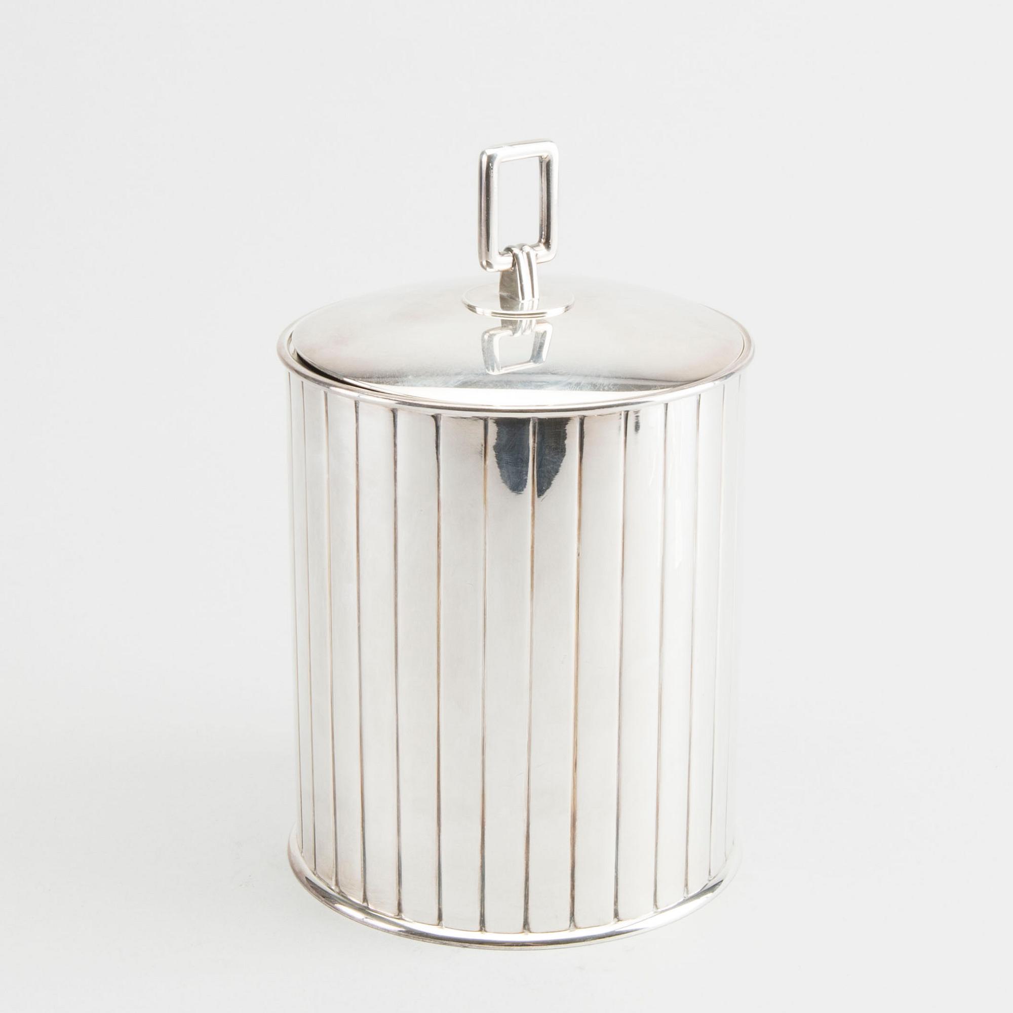 SIGVARD BERNADOTTE, burk med lock, sterling silver Georg Jensen.