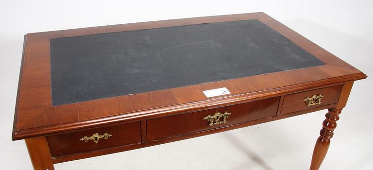 SKRIVBORD, senempire, 1800-talets andra hälft.