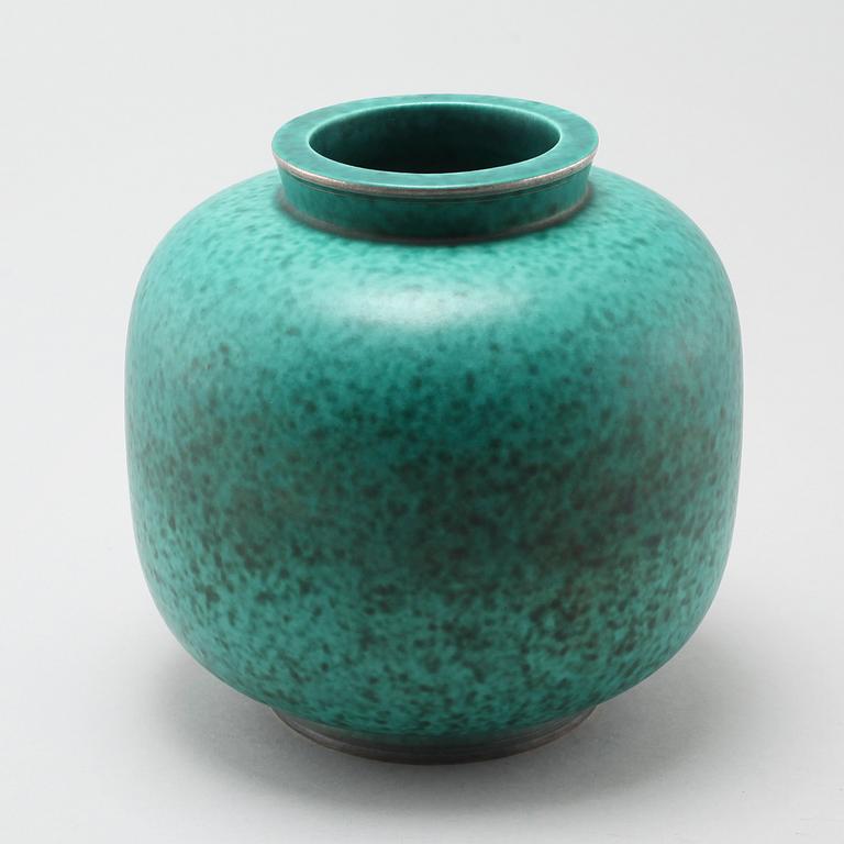 WILHELM KÅGE, vas, stengods, "Argenta", Gustavsberg, 1900-talets mitt.