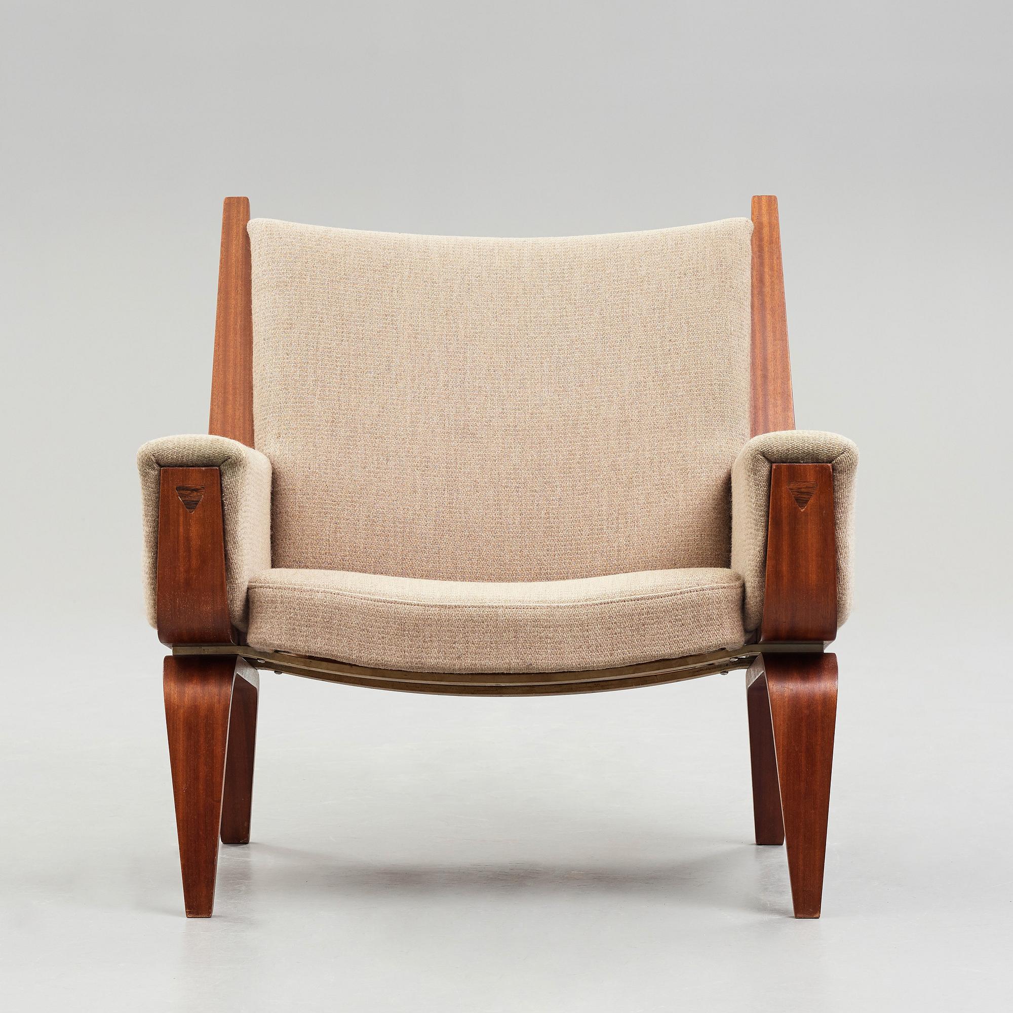 HANS J WEGNER, an easy chair, a prototype of model "GE501", Getama, Denmark, 1970's.