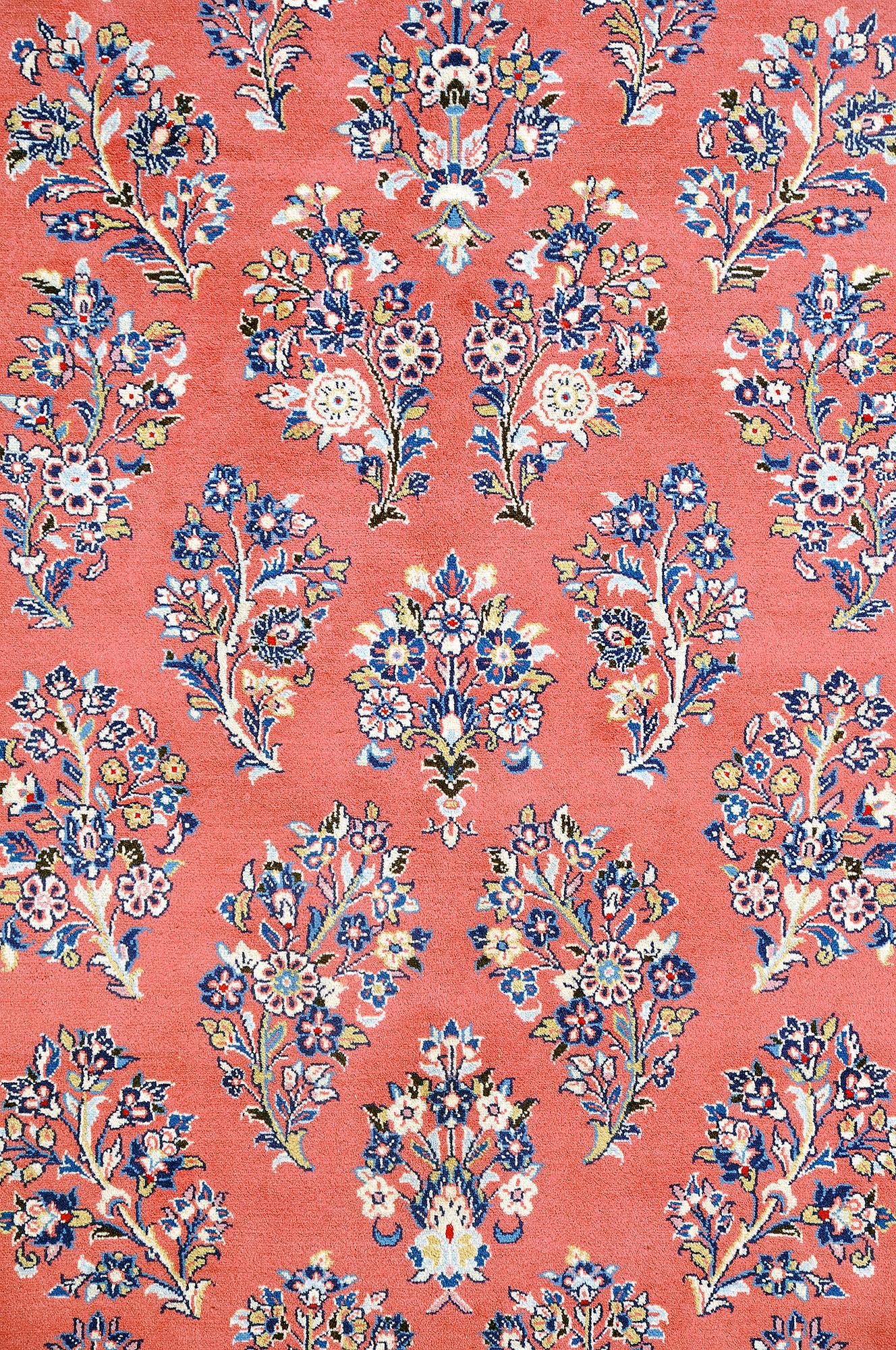 Matta, Sarouk, ca 242 x 165 cm.