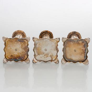 Kynttilänjalkoja, 3 kpl, hopea, Kultakeskus Hämeenlinna 1980 ja 1985.