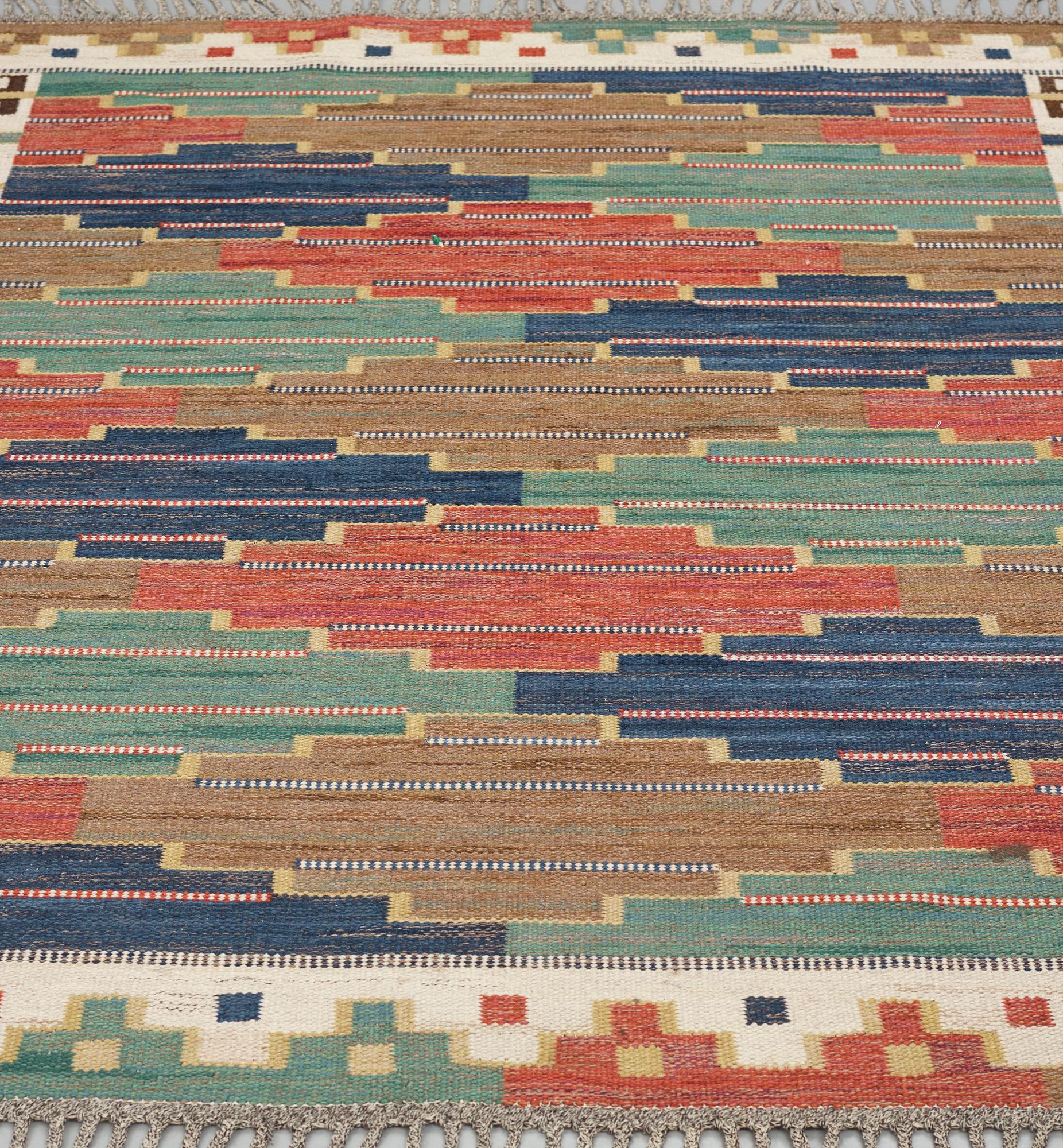 Märta Måås-Fjetterström, Matto, "Blå heden", flat weave, ca 219-220,5 x 181,5-185,5 cm, signed AB MMF.