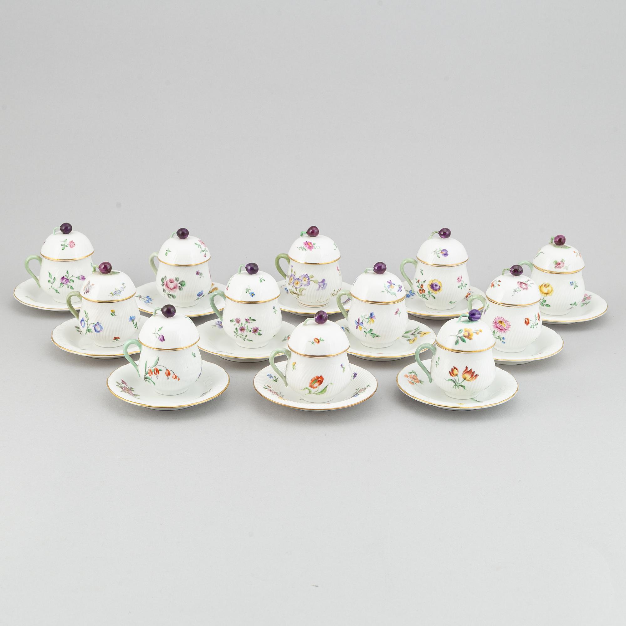 Twelve cream cups with saucers, Rörstrand and Lidköping, early 20th century.