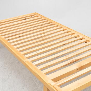 Alvar Aalto, a daybed, Artek, Finland.