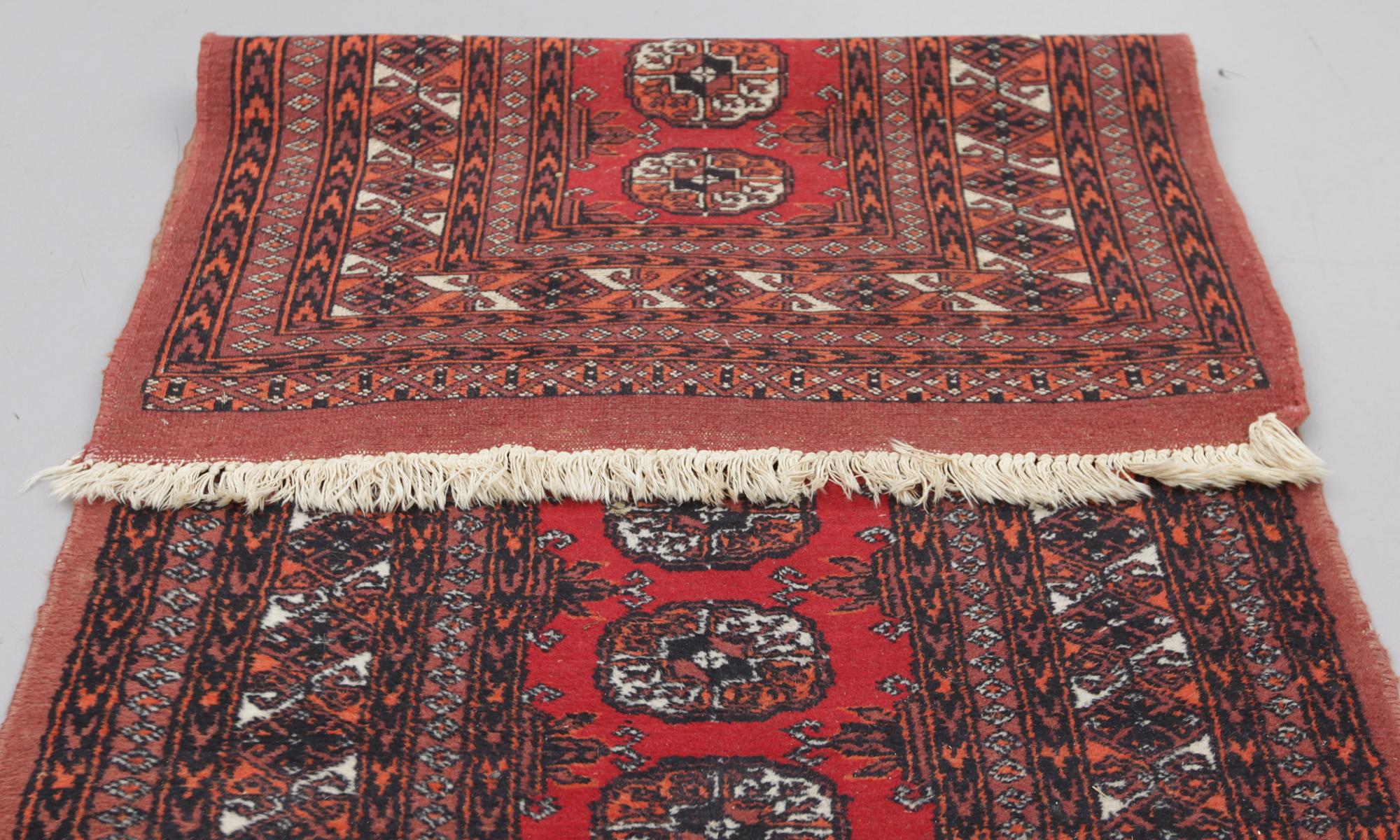MATTA, Bochara, ca 393 x 75 cm.
