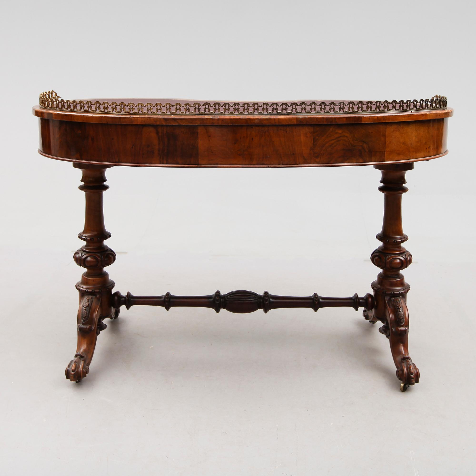 SKRIVBORD, 1800-talets andra hälft.