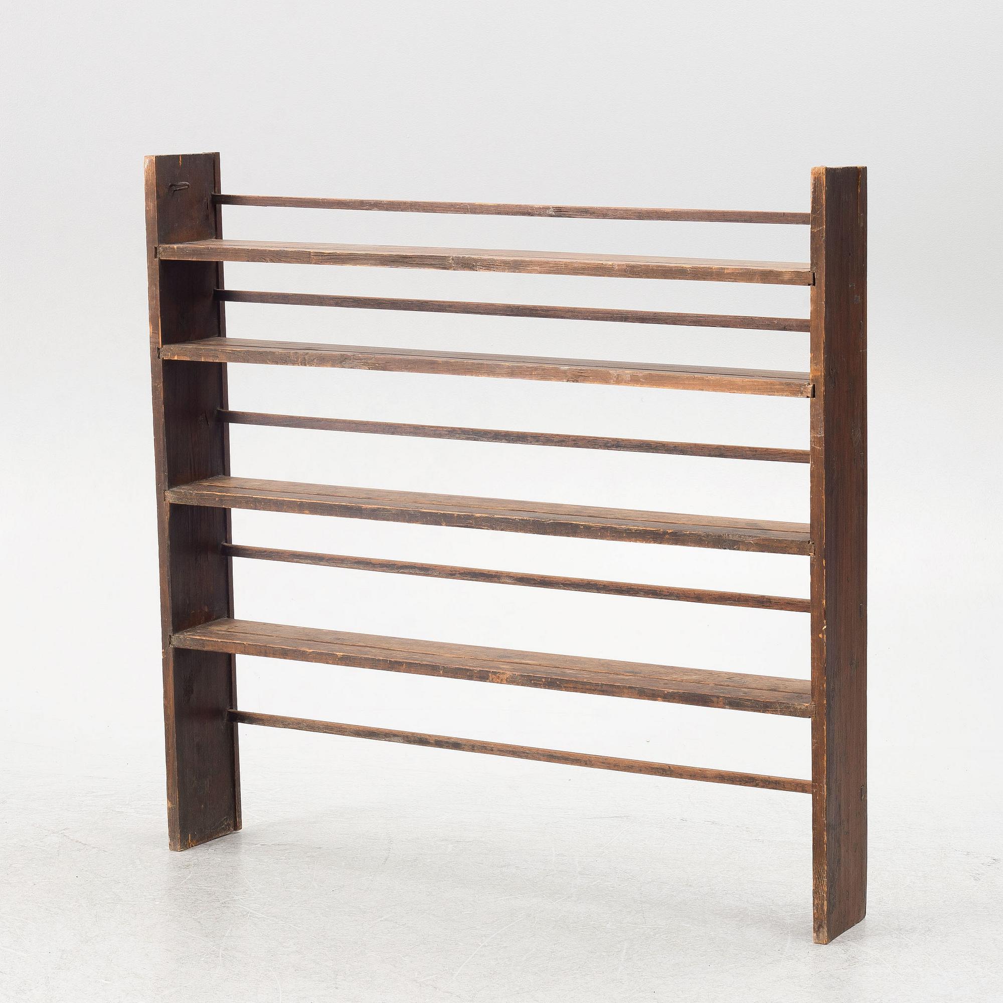 A plate rack, 19th Century.