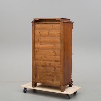 HERRBYRÅ, nyrenässans, 1800-talets slut.