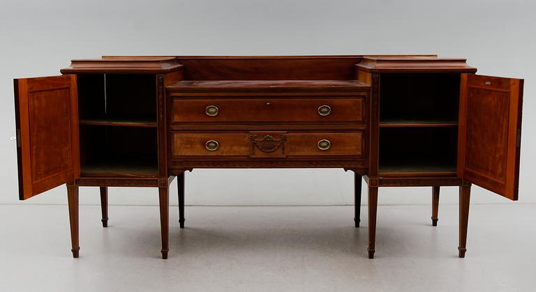 SIDEBOARD, H. Pander & Zonen, Amsterdam, 1900-talets första hälft.