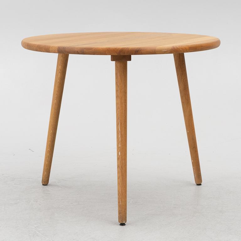 Jonas Lindvall, matbord, "Miss Tailor", Stolab. 2021.