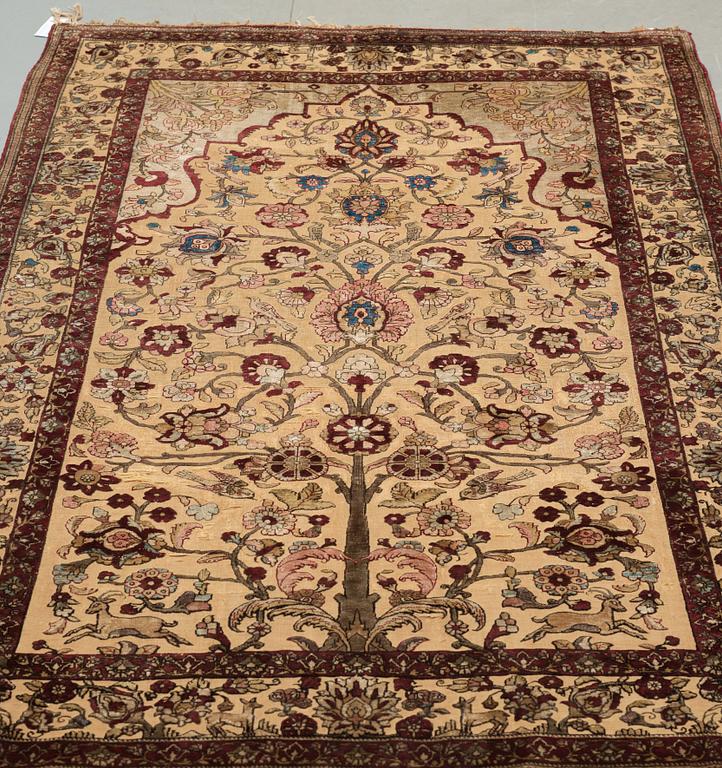 SEMI-ANTIQUE SILK KASHAN SOUF. 211 x 130 cm.