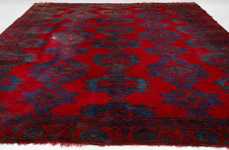 Matta, Ushak, ca 505 x 330 cm.