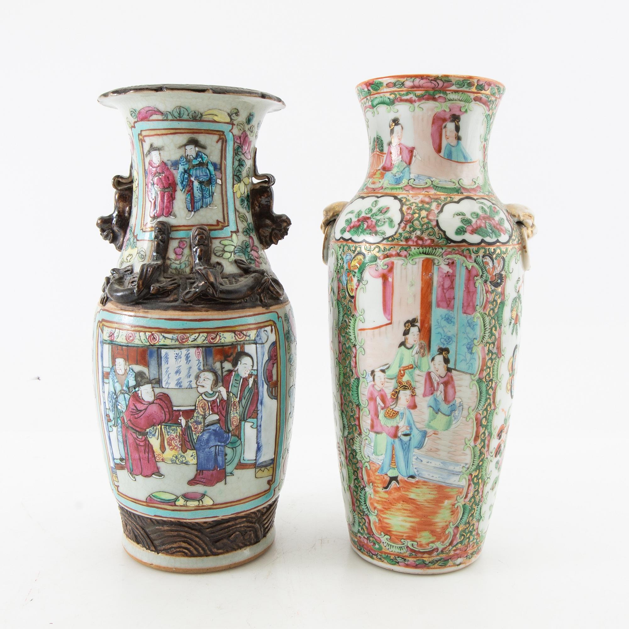 Vases 2 pcs China Canton circa 1900 porcelain.