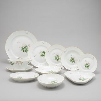 A 57 piece dining service, 'Äppelblom', Bing & Grøndahl.