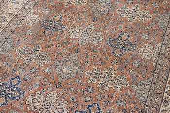 Carpet, Nain, 345 x 230 cm.